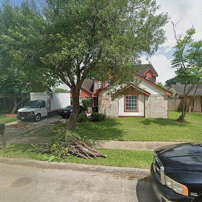 11511 Chariot Dr, Stafford, TX 77477