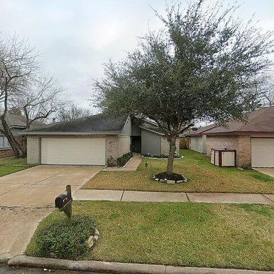 17515 Davenway Dr, Houston, TX 77084