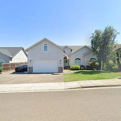 350 Ashwood St, Sutherlin, OR 97479