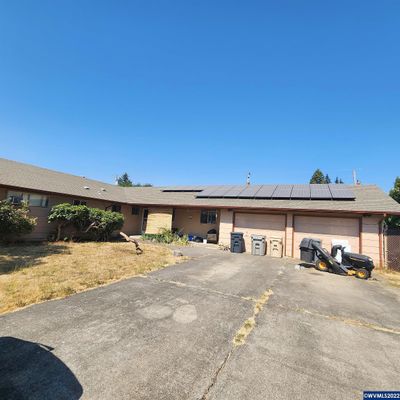 611 W D St, Lebanon, OR 97355