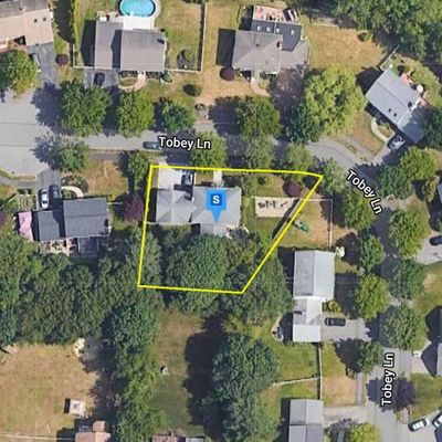 10 Tobey Ln, Wakefield, MA 01880