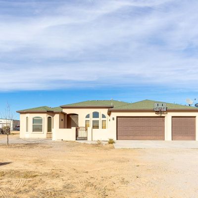 229 Vista Del Rey Dr, Vado, NM 88072