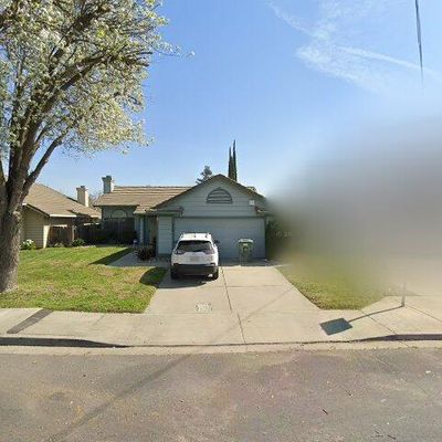 2412 Ustick Rd, Modesto, CA 95358