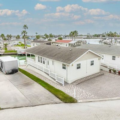 258 Cockle Dr, Port Isabel, TX 78578