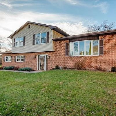 4020 Danberry Dr, Easton, PA 18045