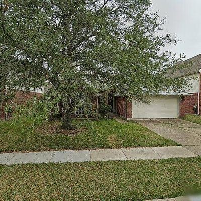 3515 Walden Dr, Pearland, TX 77584