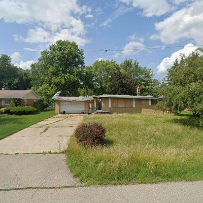 4755 Dresden Ct, Saginaw, MI 48601