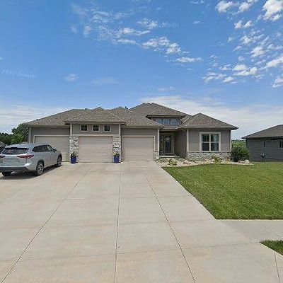 14958 Wild Indigo St, Bennington, NE 68007