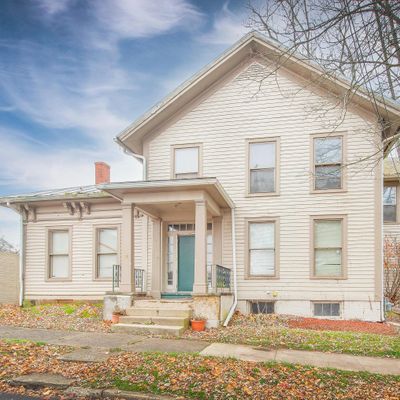 15 W College St, Fredericktown, OH 43019