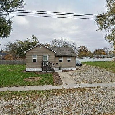 155 N Broadway St, Coal City, IL 60416