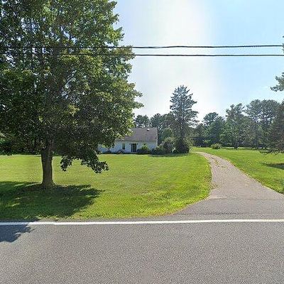 157 Center St, Plympton, MA 02367