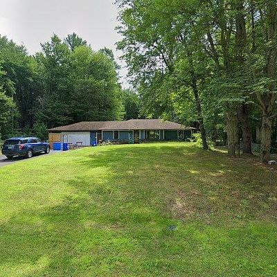 1972 N Green Meadow St, Sanford, MI 48657