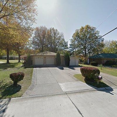 3800 Marietta Dr, Florissant, MO 63033