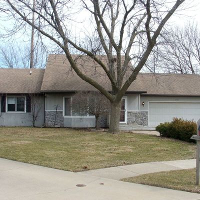 570 Meadows Rd S, Bourbonnais, IL 60914