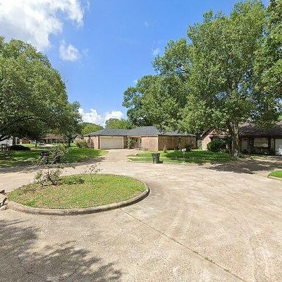 7203 Fairway Ct, Houston, TX 77088