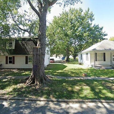 608 N 10 Th St, Herrin, IL 62948