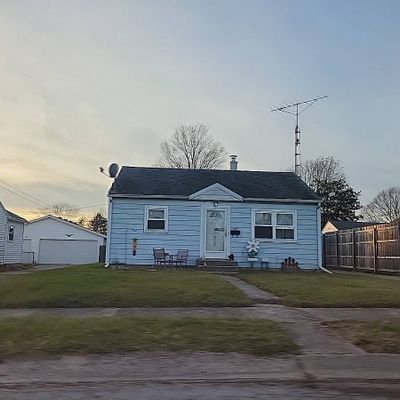 641 Reading Dr, Springfield, OH 45505