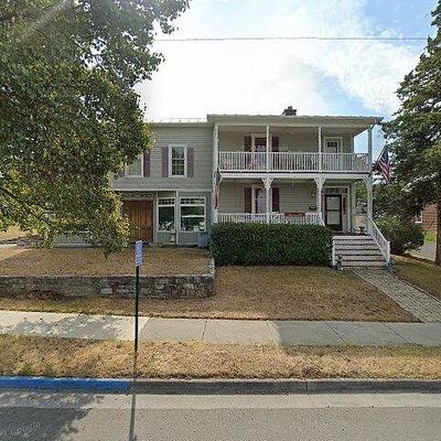 7994 Main St, Middletown, VA 22645