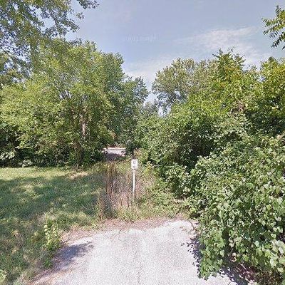 803 S Park Ave, Oak Grove, MO 64075