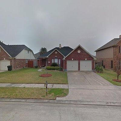 10940 Fairwood Dr, La Porte, TX 77571