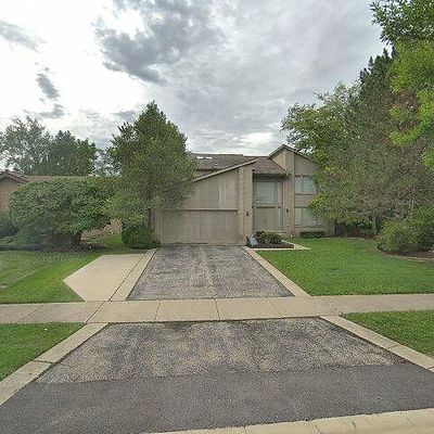 1400 Kingsport Ct, Northbrook, IL 60062