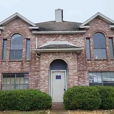 1757 Patrick Cir, Balch Springs, TX 75180