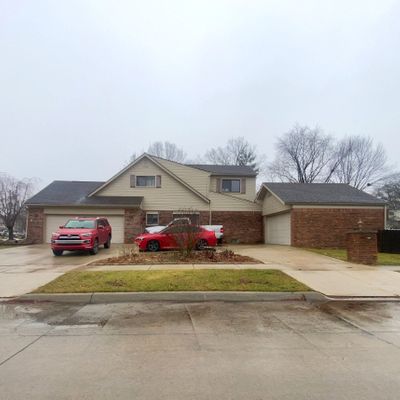 20614 Maplewood Ct, Riverview, MI 48193