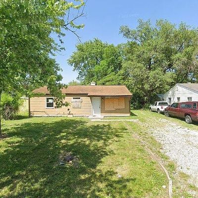 21 Saint Gregory Dr, East Saint Louis, IL 62206