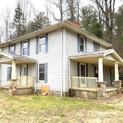 2157 Pleasant Grove Rd, Hendersonville, NC 28739