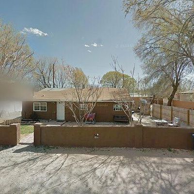 1813 Gordon Ln, Espanola, NM 87532