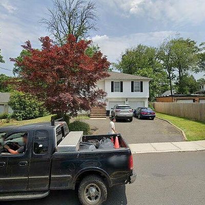 260 North Dr, North Plainfield, NJ 07060