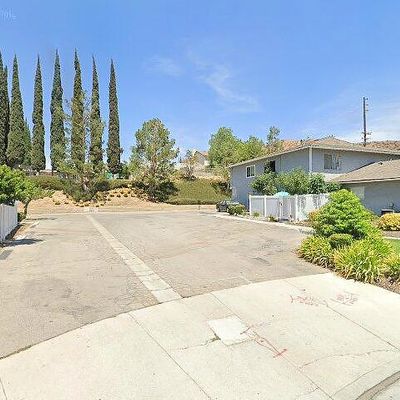 28196 Robin Ave, Santa Clarita, CA 91350