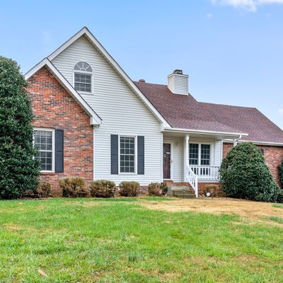 3427 Clearwater Dr, Clarksville, TN 37042