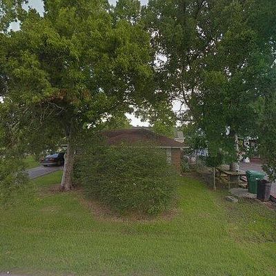 3003 25 Th St, Dickinson, TX 77539