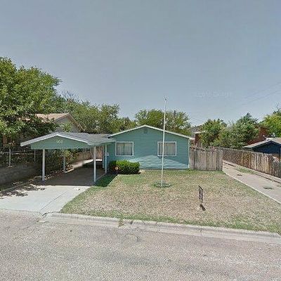 302 Garrett St, Borger, TX 79007