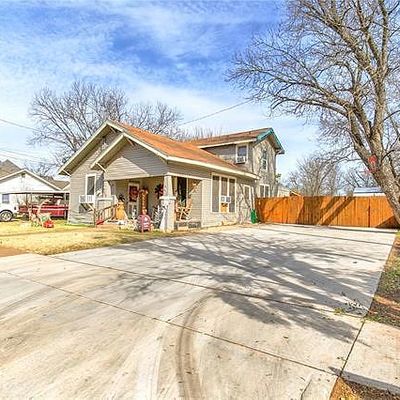 310 N Pendell Ave, Cleburne, TX 76033