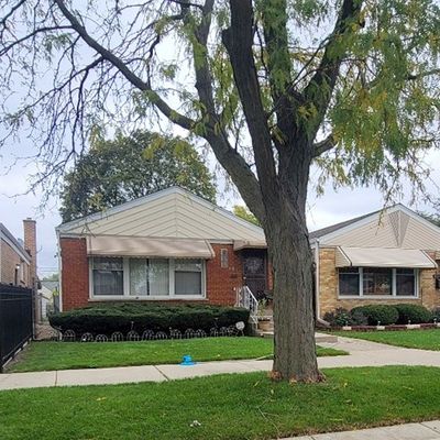 4521 S Lawler Ave, Chicago, IL 60638