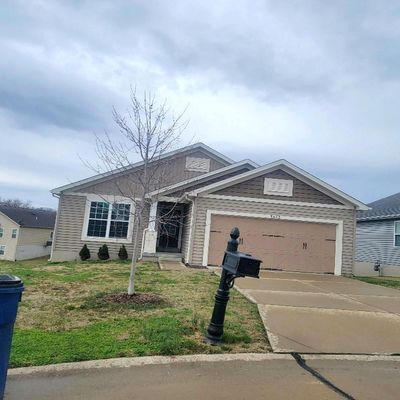 5473 Misty Crossing Ct, Florissant, MO 63034