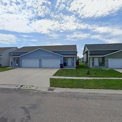 1227 37 Th Ave S, Moorhead, MN 56560