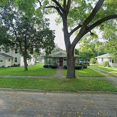 1129 Center St, Delavan, WI 53115