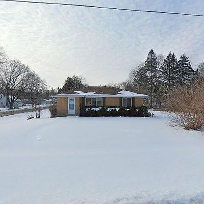 1444 Martha Ave, Burton, MI 48509