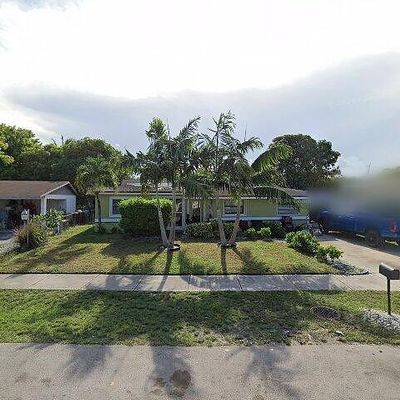 1641 Nw 32 Nd Ave, Lauderhill, FL 33311