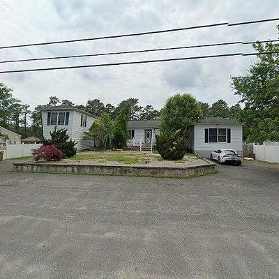 182 Grand Central Pkwy, Bayville, NJ 08721