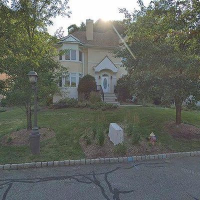 161 Winding Crrek Way, Old Tappan, NJ 07675