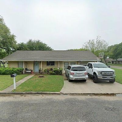 1611 5 Th St, Palacios, TX 77465