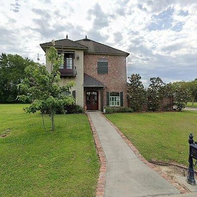 202 Willow Oak Dr, Crowley, LA 70526