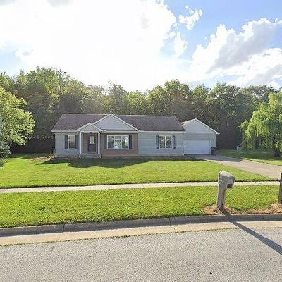 208 Nathan Dr, Clyde, OH 43410