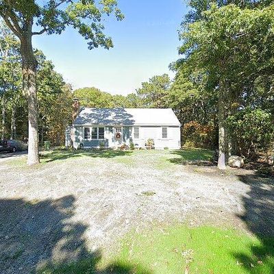 19 Saddleback Rd, Mashpee, MA 02649