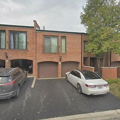 19 W278 Governors Trl, Oak Brook, IL 60523