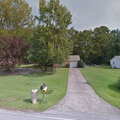 2220 Foxhorn Rd, Trent Woods, NC 28562